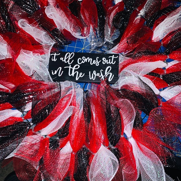 Miranda Lambert Wreath - Picture 1 of 3